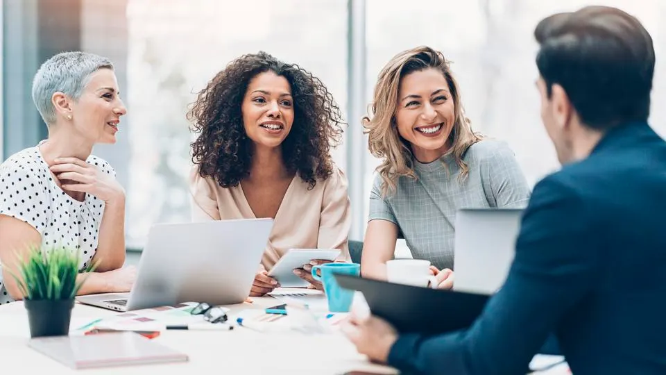 Is Fractional HR the Right Fit for Your Business? A Cost-Effective Guide for Growing Companies
